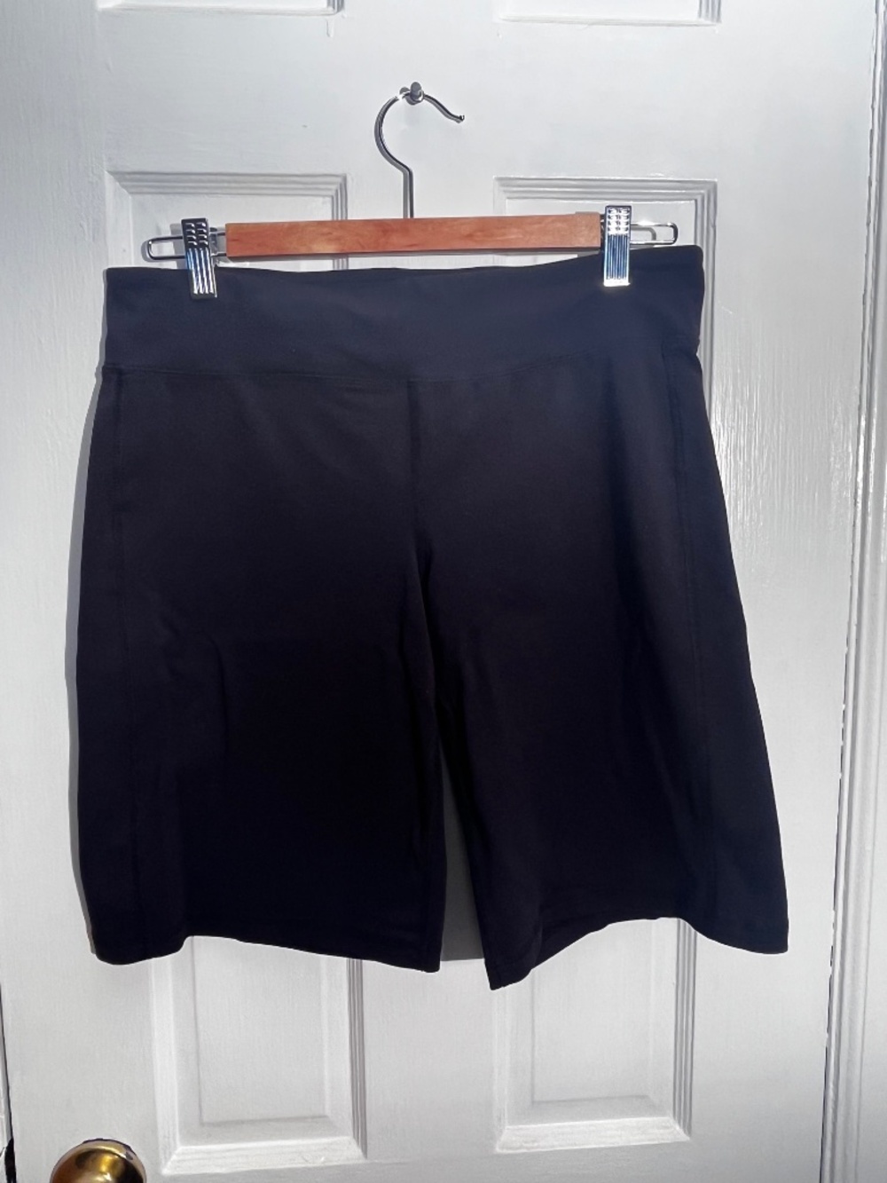 Athleta Workout/Walking/Running Shorts L/XL